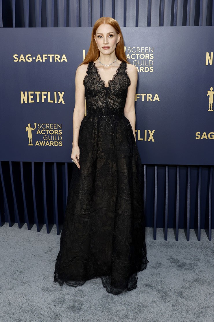 Jessica Chastain Sag Awards Red Carpet Look